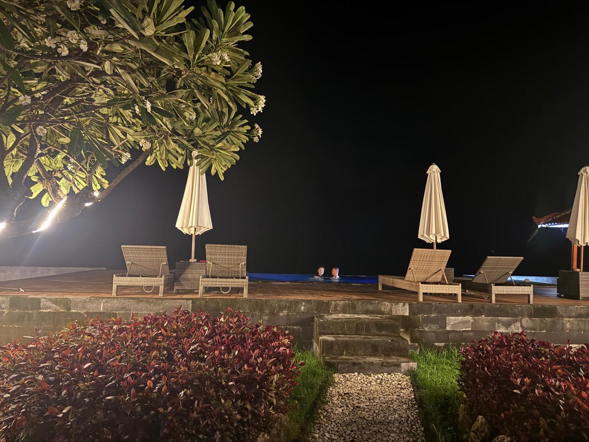 Cave Beach Bungalow Semaya Εξωτερικό φωτογραφία